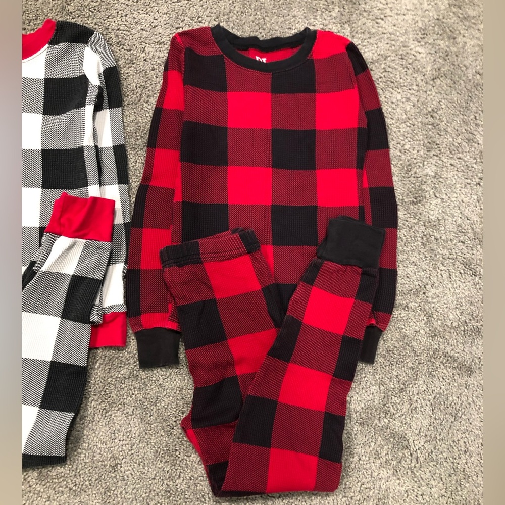 The Children's Place Kids Pajama Sets - Green, Black, Red Plaid - Picture 4 of 10